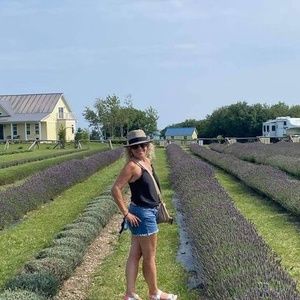 Meet your Posher, Anna